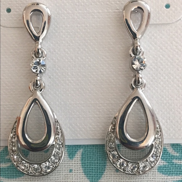 Earring Bundle - Picture 2 of 4