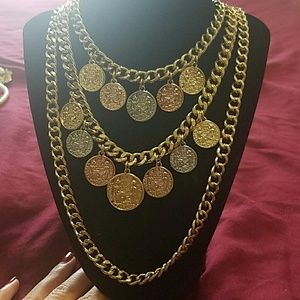Statement necklace