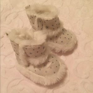 Baby b'gosh furr boots - ugg style