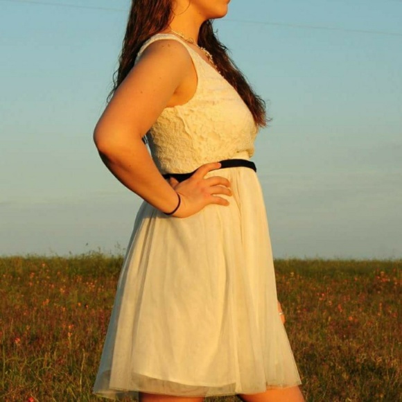XXI Ivory Lace Bodice Dress - Picture 6 of 6