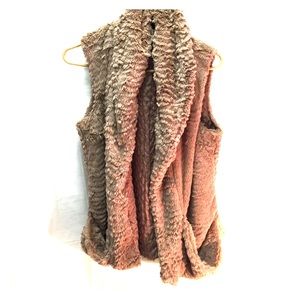 SZ M Feaux Fur Mocha Colored Vest
