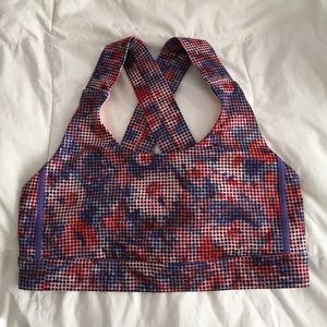 Lululemon sports bra