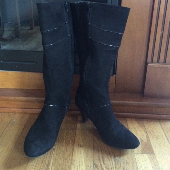 Karen Scott Boots - Picture 1 of 4