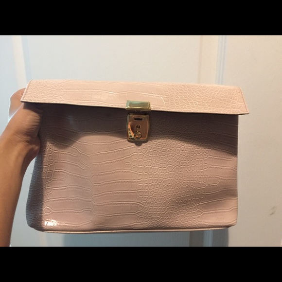 Hang bag- blush pink crocodile print