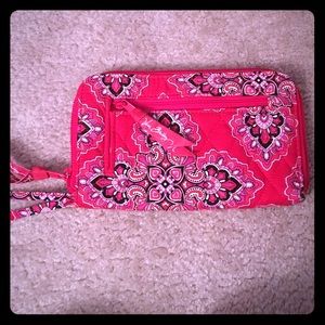 Vera Bradley wristlet, like new, no stains