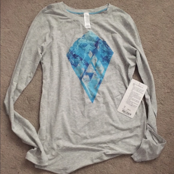 NWT Ivivva Top