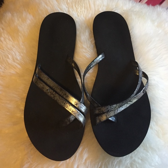 Reef Sandals Size 9