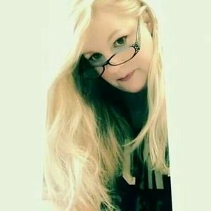 Meet your Posher, Stacey