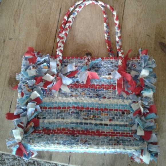 Purse - Picture 2 of 4