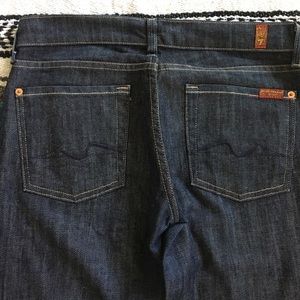 Like new 7 for all mankind Jeans mercer 27 short