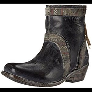Bed Stu binary boots NWT