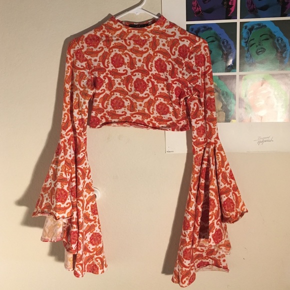 Motel Unworn Bell Top