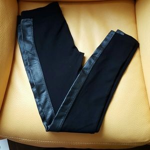 🎉SALE🎉🔔NWOT Leggings w Faux Leather Trim