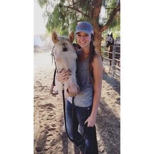 Meet your Posher, Monica