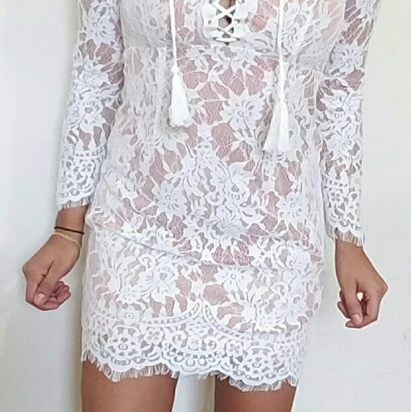 🍍FLASH SALE🍍IVORY LACE UP NUDE DRESS - Picture 4 of 6