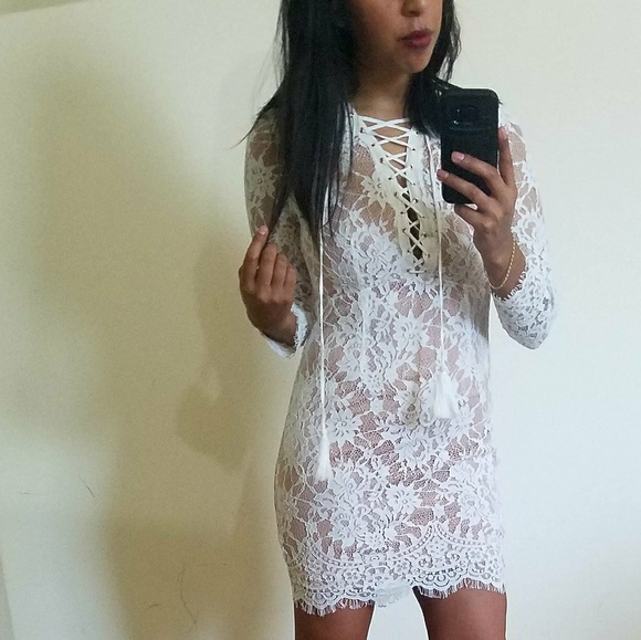 🍍FLASH SALE🍍IVORY LACE UP NUDE DRESS - Picture 3 of 6