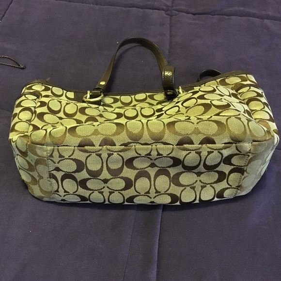 Coach purse - Picture 3 of 3