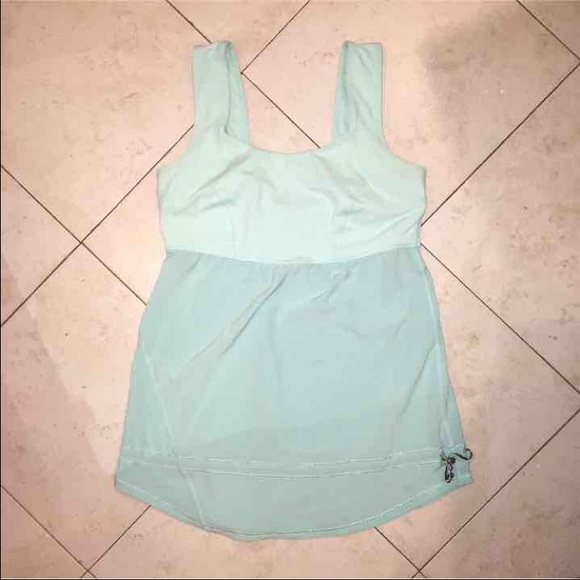 Lululemon tank - Picture 1 of 3