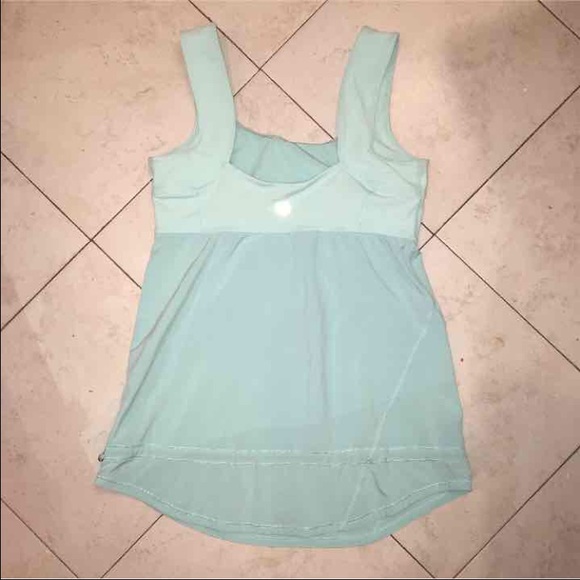 Lululemon tank - Picture 2 of 3