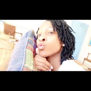 Meet your Posher, Allesha