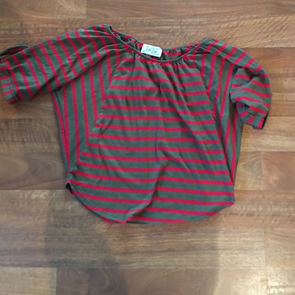 Va Va by Joy Han olive and red dolman tee xs