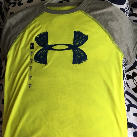 Brand New Boys Underarmour T-shirt