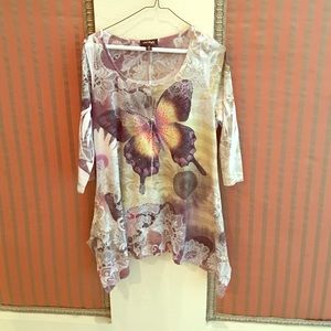 Beautiful shirt with glitter