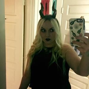 Meet your Posher, Lacey