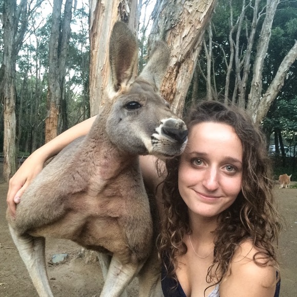 Meet your Posher, Elaine sarah - Picture 1 of 1