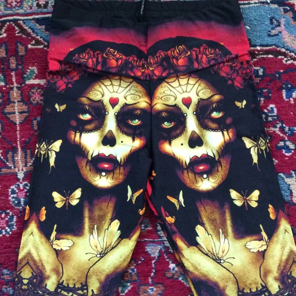 Too fast bound leggings nwot👻sold👻 - Picture 3 of 4