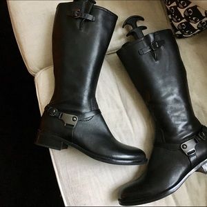 NWT Sleek leather riding boots