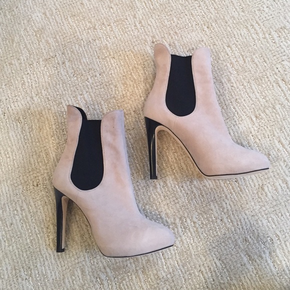 Giuseppe Zanotti suede heeled booties