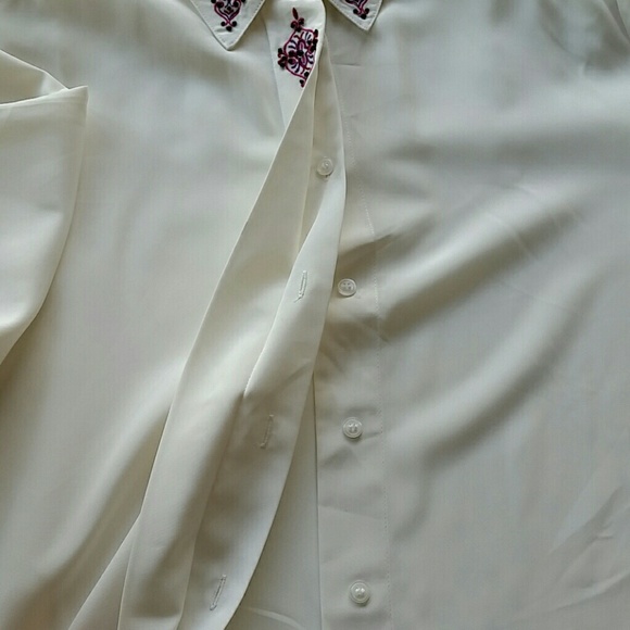 Vintage Embroidered Collar Button Down Shirt - Picture 3 of 4