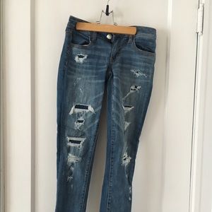 American eagle jegging size 4 distressed denim