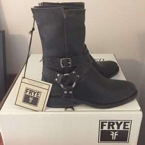 NWT Frye Jayden Harness Zip