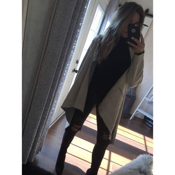 •SOLD•Two tone cardi