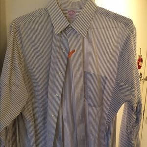 Brooks Brothers white/blue striped shirt 17-34