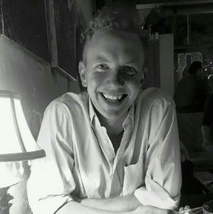 Meet your Posher, Davis