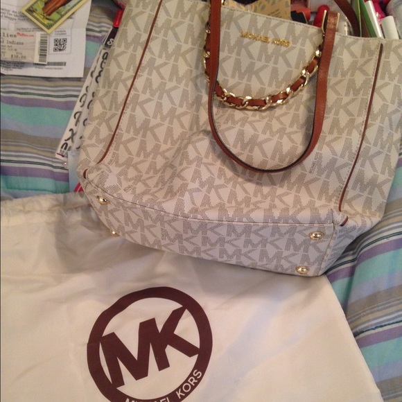 🚫🚫SOLD🚫🚫Michael Kors handbag