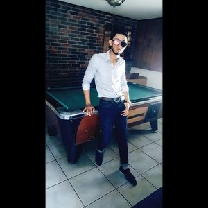 Meet your Posher, Enrique