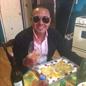 Meet your Posher, Esteban