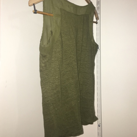 Two Forever 21 tanks with chiffon size S - Picture 2 of 4