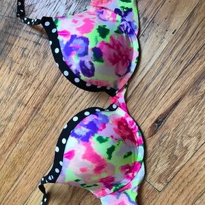 Watercolor VS PINK 32C push-up bra