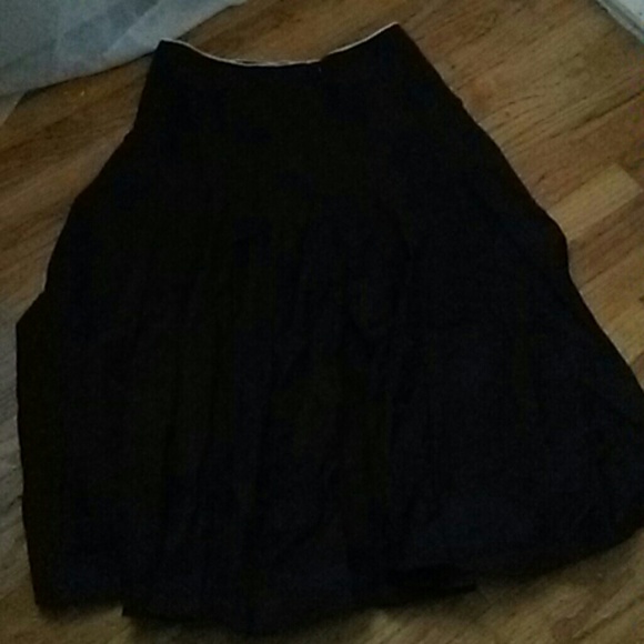 Larry Levine black skirt