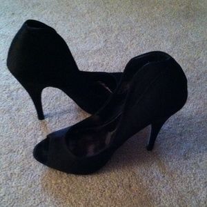 Steve Madden black heels