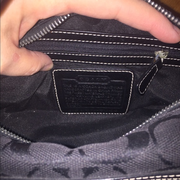 Coach black classic c small purse - Picture 4 of 4