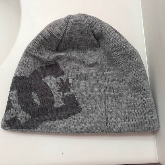 DC Accessories - D.C. Beenie with bill