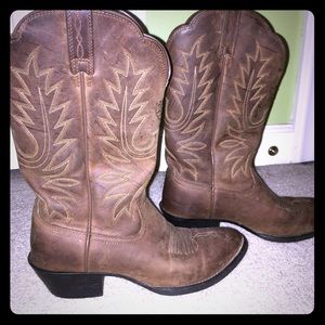 Ariat cowboy boots