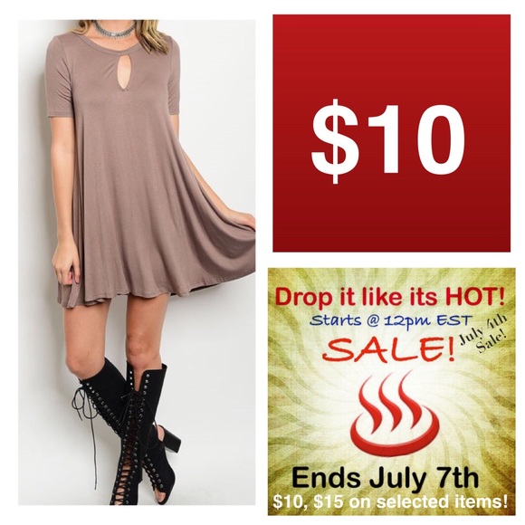 Dresses & Skirts - New -Cocoa Key Hole Tunic Dress.