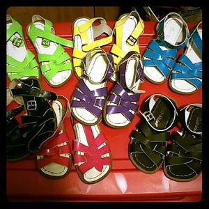 Saltwater sandals